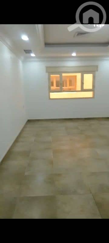 مجمع تجاري  للبيع في السالمية، مدينة الكويت - للبيع عمارة في السالمية قطعه 6 موقع مميز مدخل ومخرج سهل