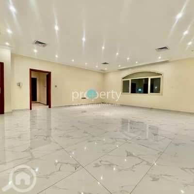 4 Bedroom Apartment for Rent in Mubarak Al Kabeer, Kuwait City - Four Bedroom floor for rent in Messila,Kuwait