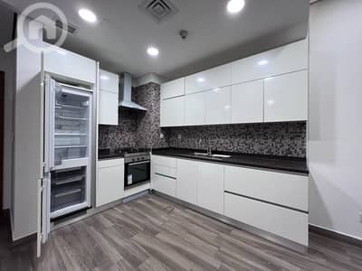 2 Bedroom Flat for Rent in Al Salmiya, Kuwait City - Salmiya - Luxury Semi Furnished 2 BR Apartment