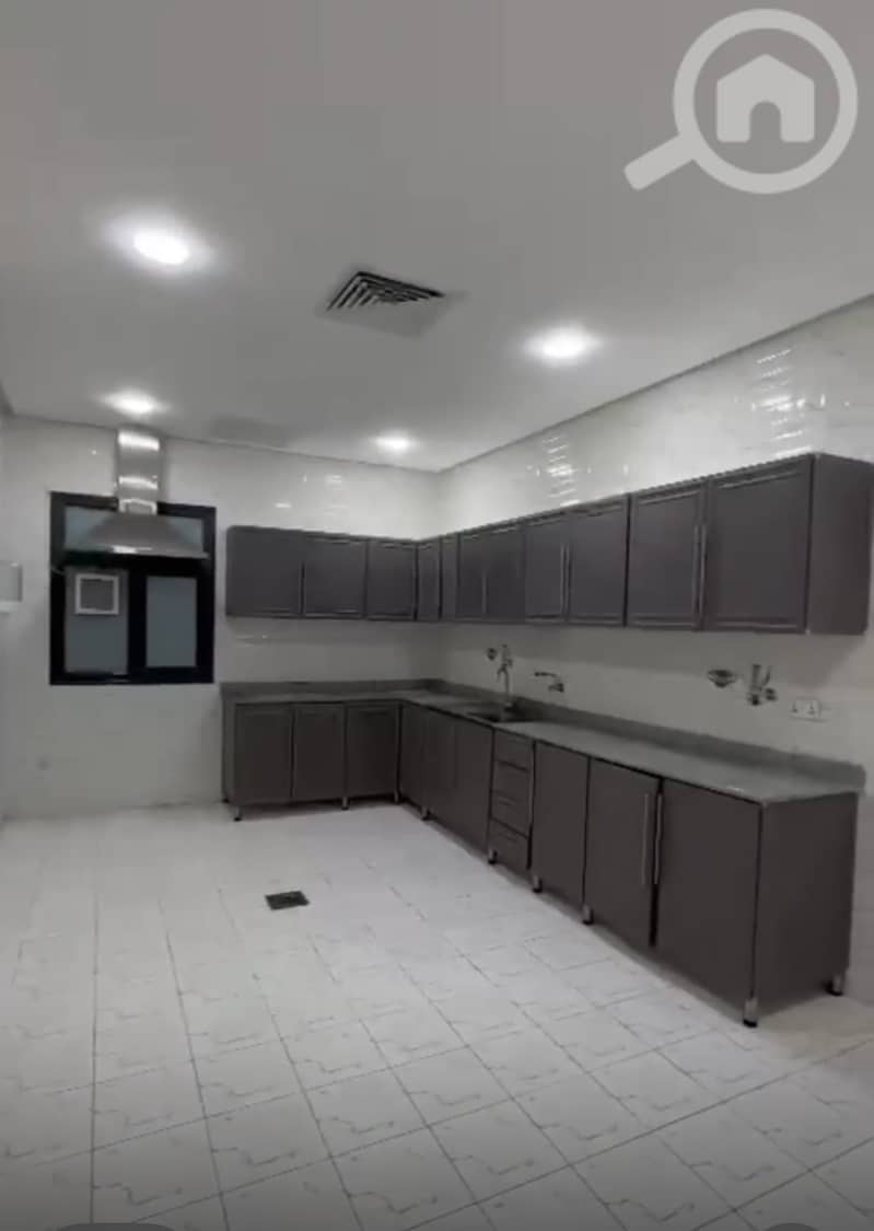 للإيجار دور في الصديق للإيجار دور في الصديق