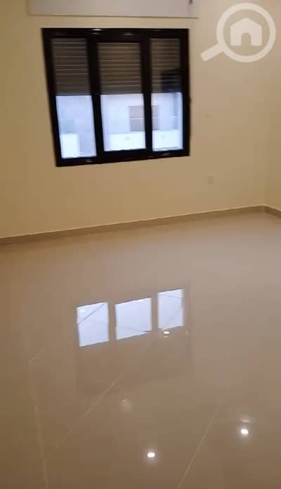 شقة 4 غرف نوم للايجار في فنيطيس، مدينة الكويت - للإيجار شقه في فنيطيس