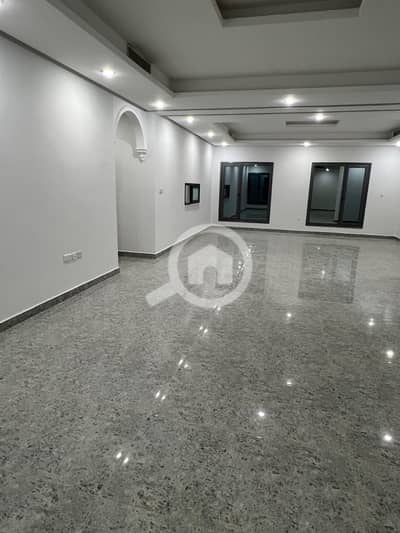 شقة 5 غرف نوم للايجار في الصديق، مدينة الكويت - للإيجار دو ساقط كبير في الصديق