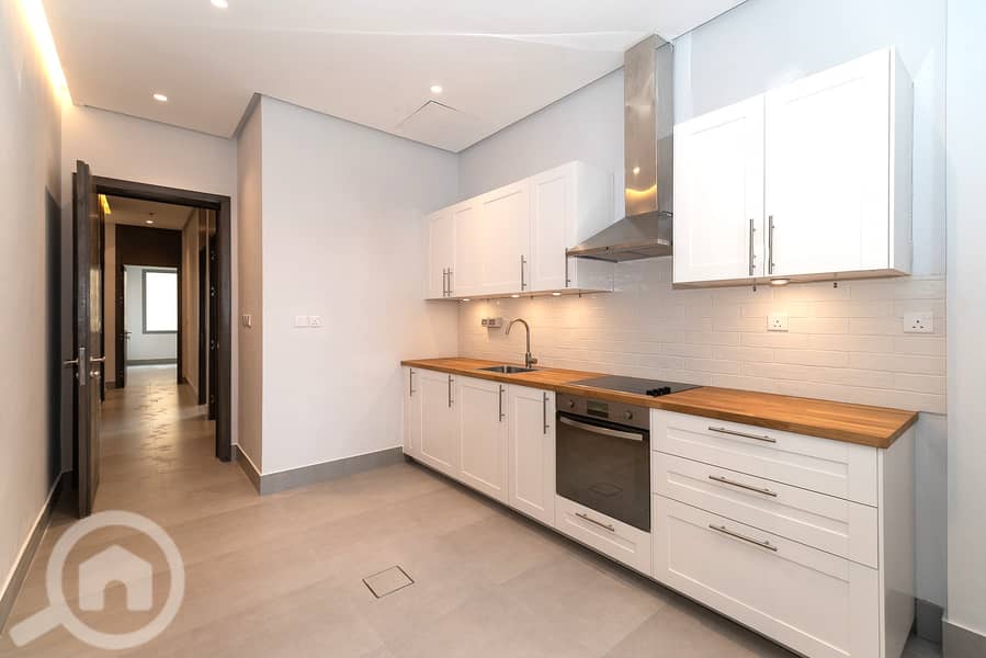 Salmiya – nice three bedroom apartment w/pool Salmiya – nice three bedroom apartment w/pool