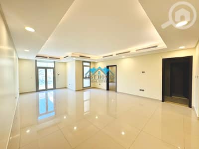 4 Bedroom Flat for Rent in Mishref, Kuwait City - Four Bedrooms Floor Apartment with Balcony in Mishref