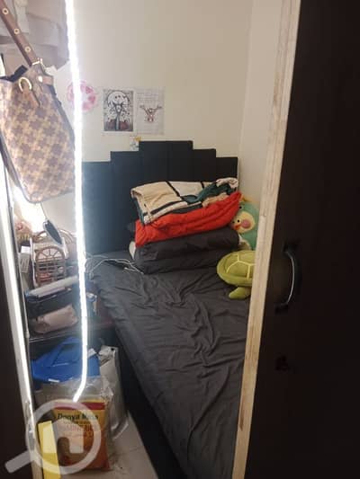 2 Bedroom Flat for Rent in Al Salmiya, Kuwait City - partition room