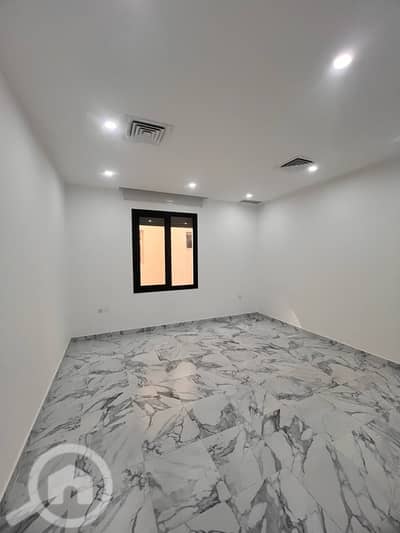 3 Bedroom Apartment for Rent in Al Missila, Kuwait City - للايجار شقه المسايل قطعه 5 تشطيب ديلوكس 3 غرف نوم ( 1 ماستر )