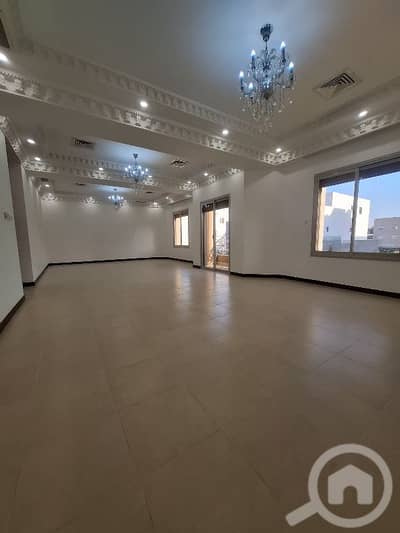 شقة 4 غرف نوم للايجار في الجابرية، مدينة الكويت - للايجار دور بالجابريه تشطيب راقي سوبر ديلوكس مع غرفةسايق