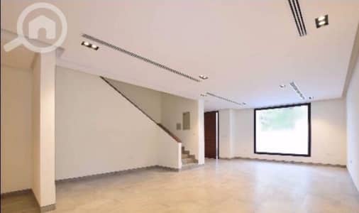 فیلا 3 غرف نوم للايجار في أبو الحصانية، مدينة الكويت - للايجار في ابو الحصاني فيلا موردان تشطيب راقي