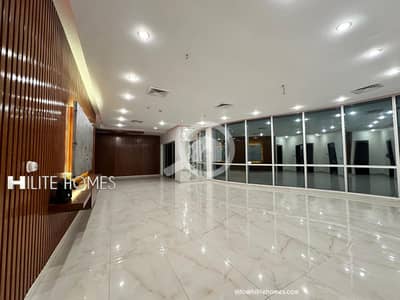 3 Bedroom Flat for Rent in Al Salmiya, Kuwait City - Three bedroom Seaview apartment for rent in Salmiya