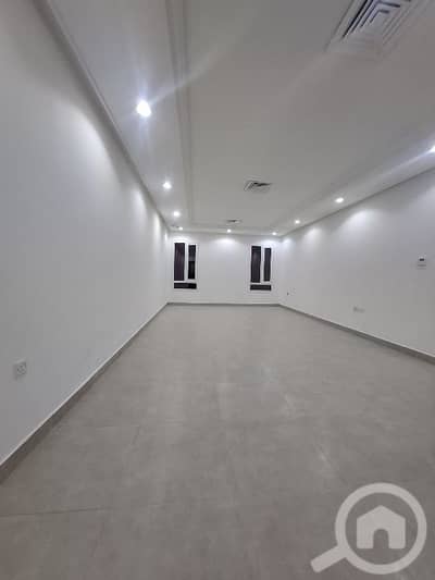 3 Bedroom Apartment for Rent in Rumaithiya, Kuwait City - للايجار شقه بالرميثيه دور اول مصعد تشطيب سوبر ديلوكس موقع مميز