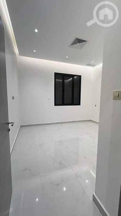 3 Bedroom Apartment for Rent in Mubarak Al Abdullah, Kuwait City - للايجار شقه المطلاع N4