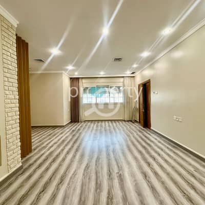 شقة 3 غرف نوم للايجار في القرين، مدينة الكويت - Renovated Floor for rent in Al-Qurain, Kuwait