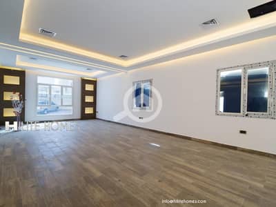 فلیٹ 3 غرف نوم للايجار في سلوى، مدينة الكويت - Three Bedroom full floor for rent in Salwa