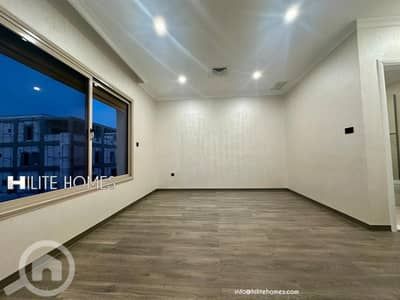 فلیٹ 4 غرف نوم للايجار في الصديق، مدينة الكويت - Four bedroom spacious floor for rent in Al Siddeeq