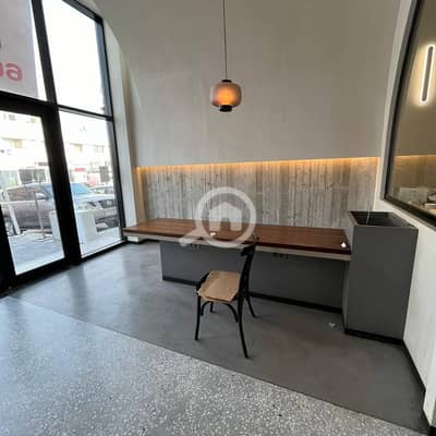 عقارات تجارية اخرى  للايجار في شويخ الصناعية، مدينة الكويت - Commercial space with a grace period for rent in Shuwaikh Industrial A