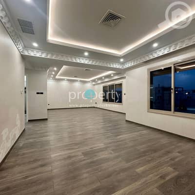 4 Bedroom Apartment for Rent in Al Siddeeq, Kuwait City - Four bedroom spacious floor for rent in Al Siddeeq, Kuwait