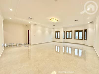 شقة 5 غرف نوم للايجار في الشهداء، مدينة الكويت - Renovated Floor for rent in Shuhada
