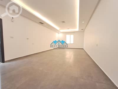 شقة 4 غرف نوم للايجار في الرميثية، مدينة الكويت - 4 Bedrooms Good Size Apartment in Rumaithiya
