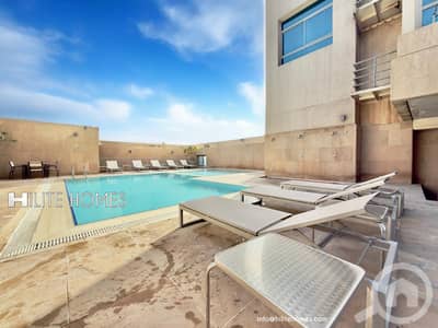 فلیٹ 3 غرف نوم للايجار في السالمية، مدينة الكويت - Three Bedroom Seaview Furnished Duplex for rent in Salmiya