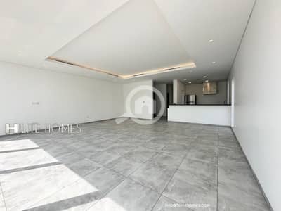 3 Bedroom Villa for Rent in Salwa, Kuwait City - Modern Style three Master bedroom floor for rent in Salwa