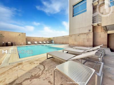 شقة 3 غرف نوم للايجار في السالمية، مدينة الكويت - Three Bedroom Seaview Furnished Duplex for rent in Salmiya