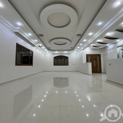 5 Bedroom Flat for Rent in Jaber Al Ahmed, Kuwait City - Residential duplex for rent in Jaber Al-Ahmad