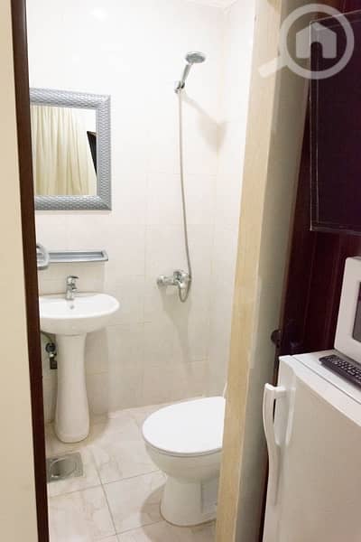 Studio for Rent in Al Salmiya, Kuwait City - Studio apartment for rent