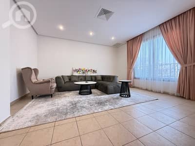 فلیٹ 3 غرف نوم للايجار في سلوى، مدينة الكويت - Salwa – large, furnished, three bedroom apartment w/pool