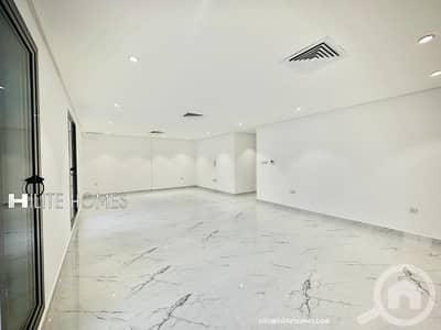 شقة 3 غرف نوم للايجار في الشعب، مدينة الكويت - Three Master bedroom with balcony for rent in Shaab