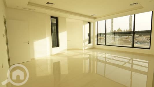 5 Bedroom Apartment for Rent in Fnaitees, Kuwait City - للإيجار دور فاخر