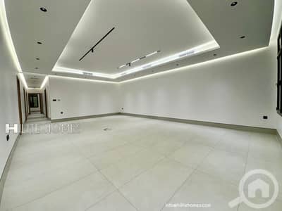 فلیٹ 4 غرف نوم للايجار في الفيحاء، مدينة الكويت - Brand new Four Master bedroom floor for rent in Faiha