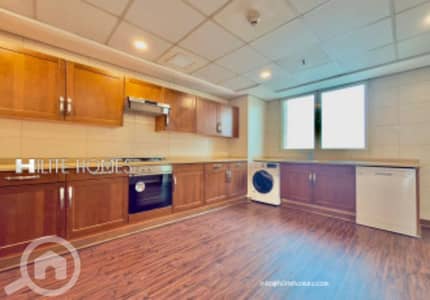 فلیٹ 3 غرف نوم للايجار في بنيد القار، مدينة الكويت - Three bedroom semi furnished apartment for rent, Bneid al qar