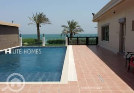 فلیٹ 3 غرف نوم للايجار في أبو الحصانية، مدينة الكويت - Beach front three bedroom floor for rent in Abu al Hasssniya