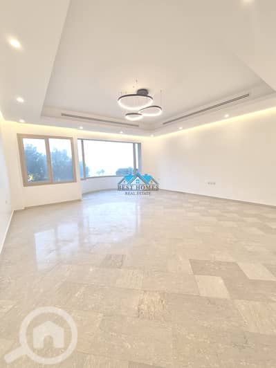 فلیٹ 4 غرف نوم للايجار في السالمية، مدينة الكويت - Sea View 4 Bedrooms Renovated Duplex Apartment in Salmiya فلیٹ 4 غرف نوم للايجار في السالمية، مدينة الكويت - Sea View 4 Bedrooms Renovated Duplex Apartment in Salmiya