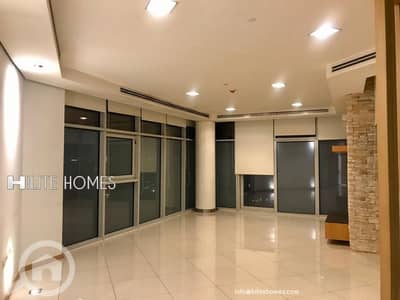 شقة 3 غرف نوم للايجار في السالمية، مدينة الكويت - Modern full floor Seaview apartment for rent in Salmiya