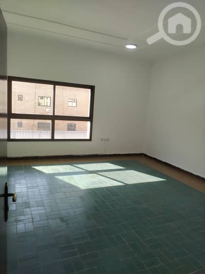 3 Bedroom Apartment for Rent in Al Surra, Kuwait City - دور أول للإيجار في السرة