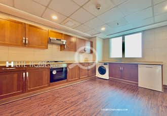 فلیٹ 3 غرف نوم للايجار في بنيد القار، مدينة الكويت - Three bedroom semi furnished apartment for rent, Bneid al qar