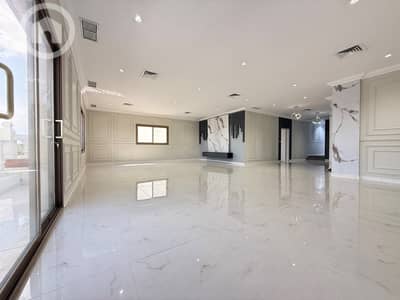 فلیٹ 4 غرف نوم للايجار في سلوى، مدينة الكويت - Salwa – spacious, four bedroom apartment w/pool