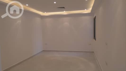 فلیٹ 3 غرف نوم للايجار في ابو فطيرة، مدينة الكويت - Very Neat & clean 3 bedrooms in abu fatira with maids room.