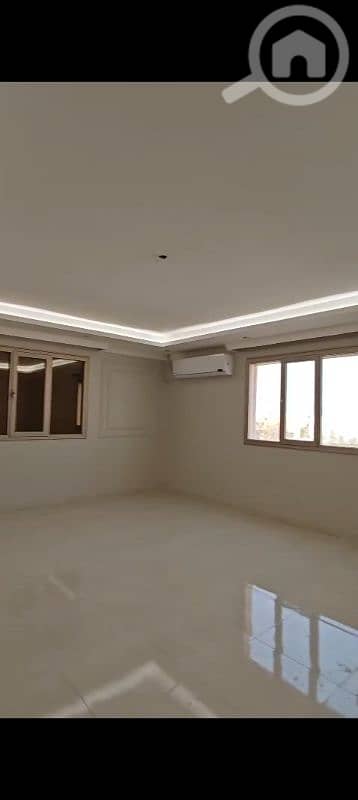 فلیٹ 5 غرف نوم للايجار في القرين، مدينة الكويت - دور كامل بيت حكومي مبني ومجدد بالقرين الموقع زاويه