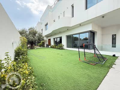 6 Bedroom Villa for Rent in Mishref, Kuwait City - Mishref – fantastic 6 bedrooms furnished villa with s. pool