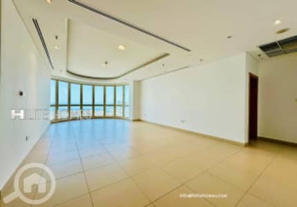 شقة 3 غرف نوم للايجار في الشعب البحري، مدينة الكويت - Full floor three bedroom apartment for rent in Shaab.