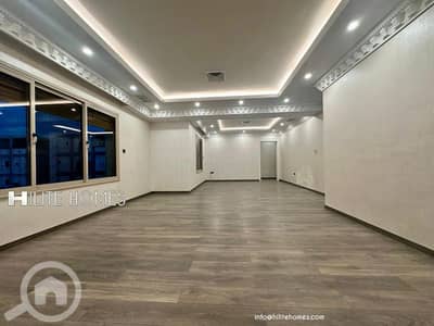 4 Bedroom Flat for Rent in Al Siddeeq, Kuwait City - Four bedroom spacious floor for rent in Al Siddeeq