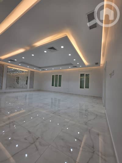 5 Bedroom Apartment for Rent in Fnaitees, Kuwait City - للإيجار بالفنيطيس دور كامل طابق اول 5 غرف ماستر