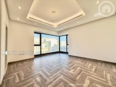 4 Bedroom Flat for Rent in Fnaitees, Kuwait City - Spacious 4-Bedroom Floor for Rent in Al Funaitis