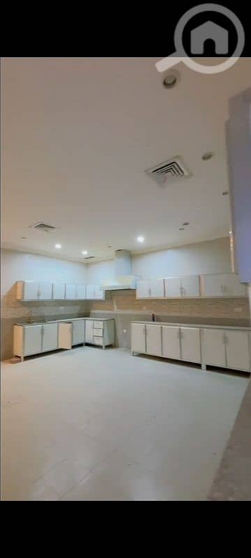 Residential Land for Sale in Hawalli, Kuwait City - للبيع عمارة هدام في حولي تم الإخلا ء بالكامل