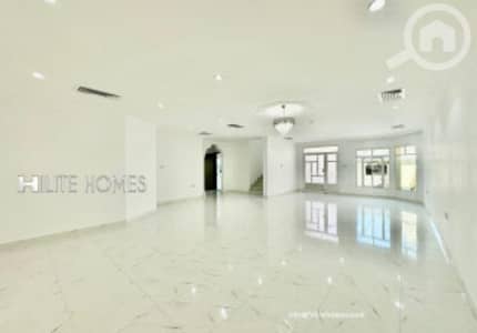 فلیٹ 5 غرف نوم للايجار في سلوى، مدينة الكويت - Five bedroom villa for rent in salwa