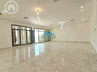 شقة 4 غرف نوم للايجار في فنيطيس، مدينة الكويت - Spacious 4 Bedrooms Floor With Balcony in Funaitees Area