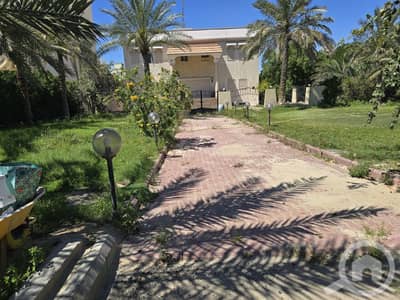 فیلا 10 غرف نوم للبيع في السرة، مدينة الكويت - للبيع موقع نادر بالسرة