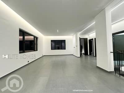 5 Bedroom Flat for Rent in Bayan, Kuwait City - Five bedroom Duplex with private Garden for rent in Bayan